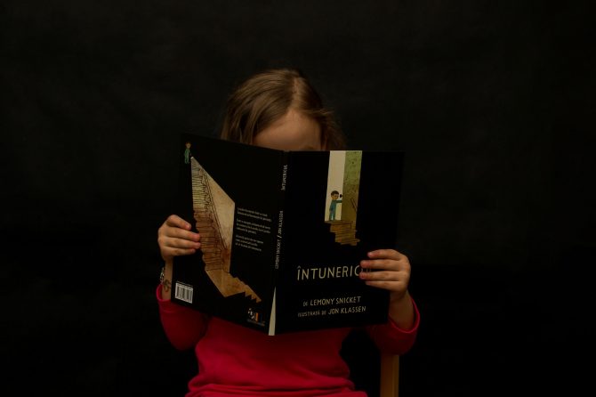 recenzie carte ilustrata pentru copii Întunericul de Lemony Snicket